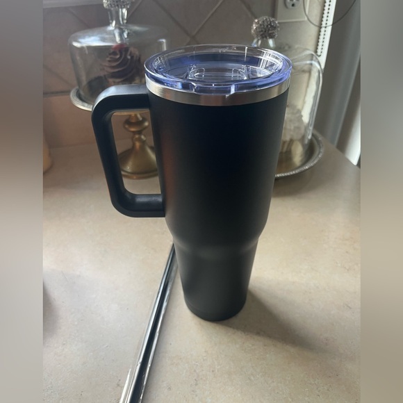 Tumblr cup with straw - Picture 4 of 7
